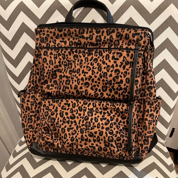 Fossil Bags Nwt Fossil Cheetah Jenna Print Backpack Two Front Zipped Compartments Cute